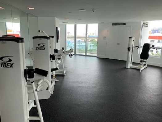 Womens & Mens Fitness Center/Raquette Ball