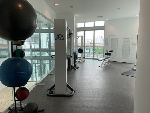 Womens & Mens Fitness Center/Raquette Ball